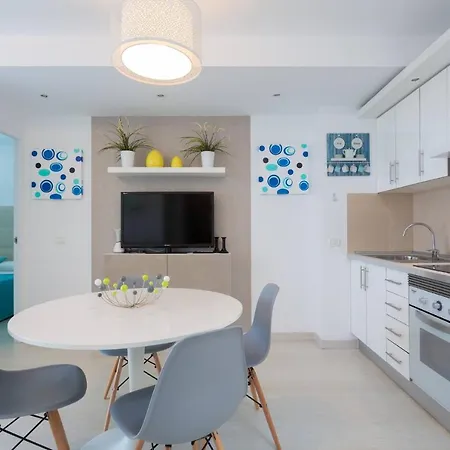 公寓 Delicious Cristianos,achacay,2bdr 2bathr Close Wifi Free