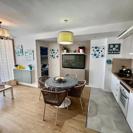 Delicious Cristianos,achacay,2bdr 2bathr Close Wifi Free Apartman