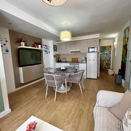 Delicious Cristianos,achacay,2bdr 2bathr Close Wifi Free * 洛斯克里斯蒂亚诺斯